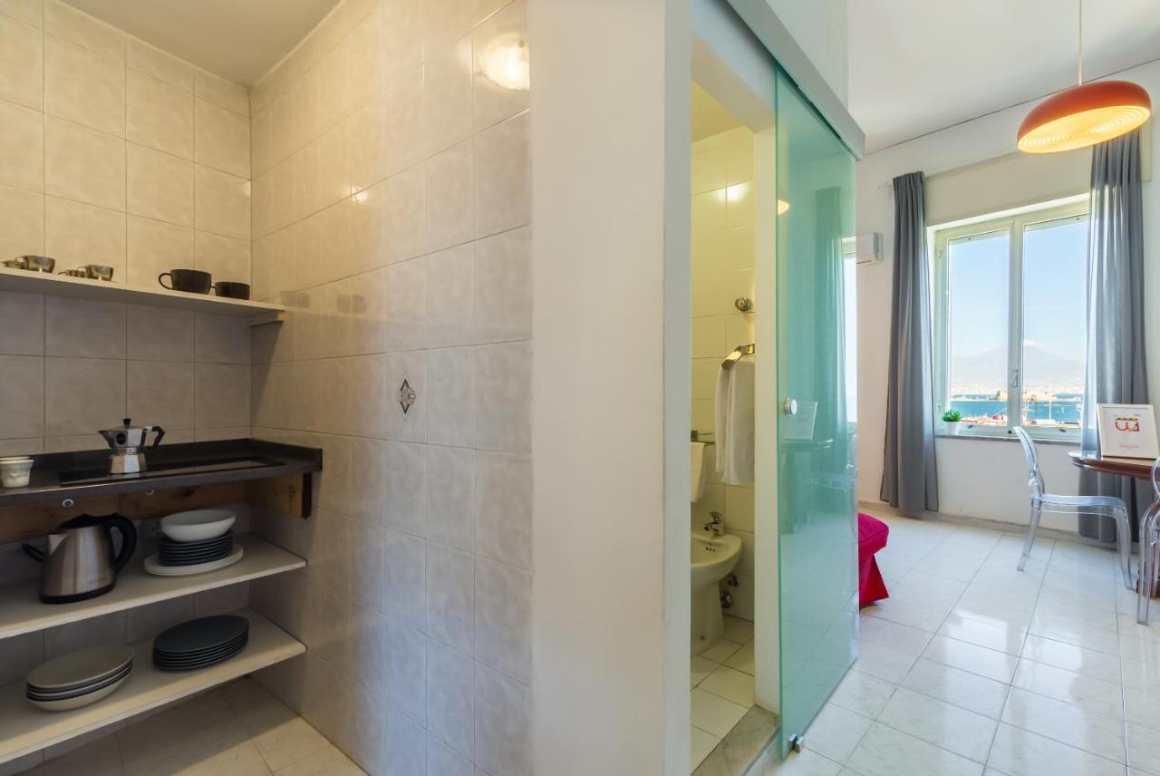 Seaview Apartment In Posillipo By Wonderful Italy 페스키에라델가르다 외부 사진